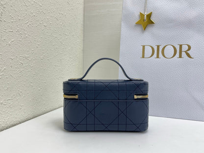 CD Cannage Vanity Chain Bag 19cm Navy Cowhide 158124
