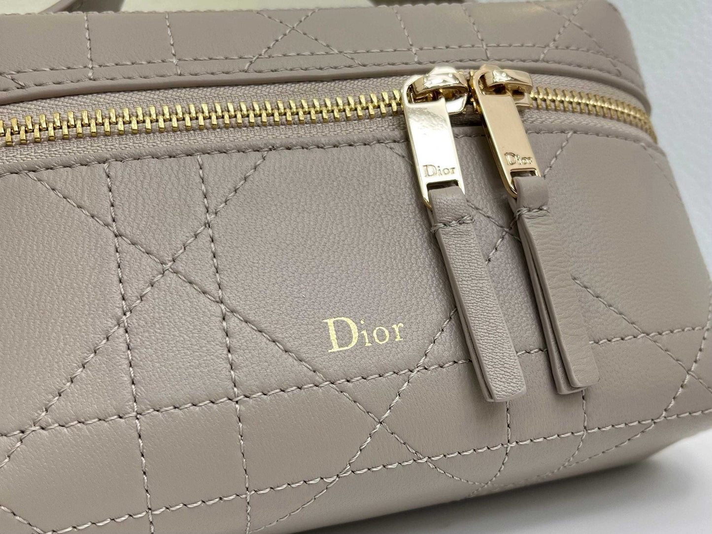 CD Cannage Vanity Chain Bag 19cm Taupe Cowhide 158119