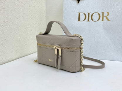CD Cannage Vanity Chain Bag 19cm Taupe Cowhide 158119