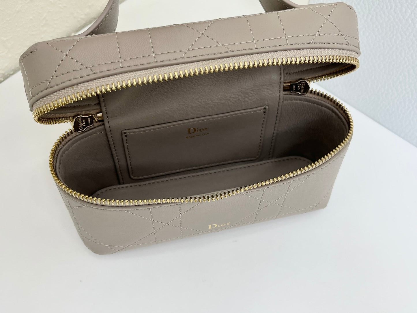 CD Cannage Vanity Chain Bag 19cm Taupe Cowhide 158119