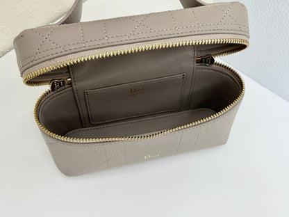 CD Cannage Vanity Chain Bag 19cm Taupe Cowhide 158119