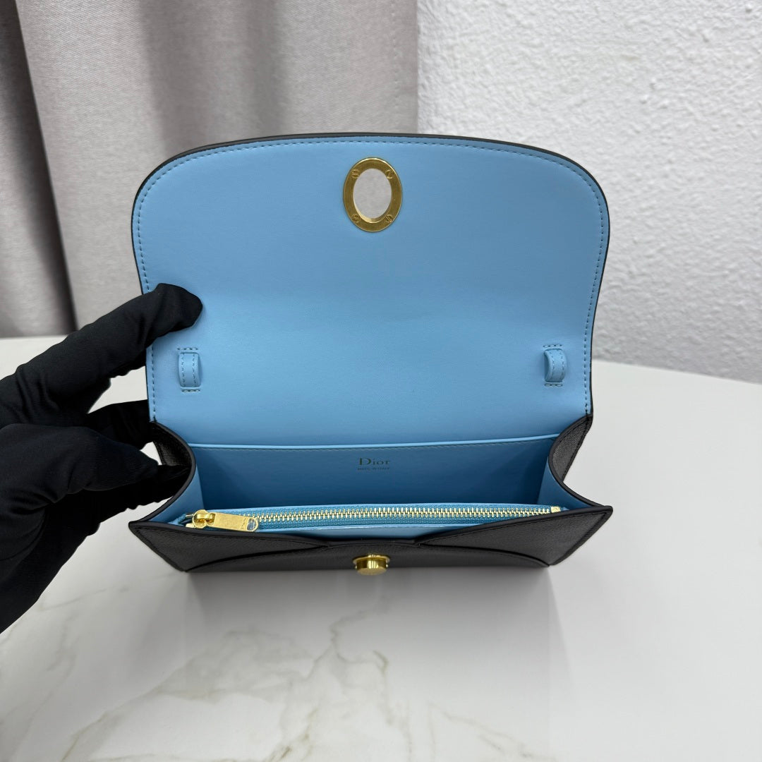 CD Médaillon Envelope Pouch 20.5cm Black Cowhide Leather GHW 158550