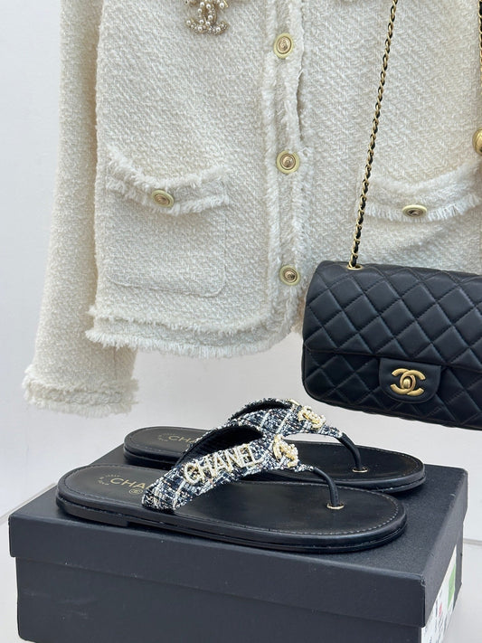 CC Crystal Logo Platform Thong Sandals Flat Black Tweed 887781