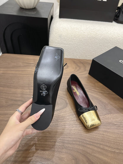 CC Square-Toe Ballet Flats Black Gold Lambskin 961515