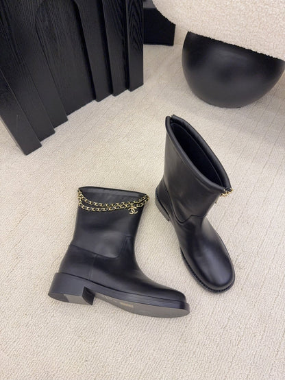 CC Mid-Calf Boots 4CM Gold Chain Charm Black Leather 961500