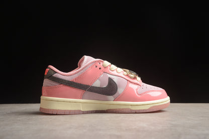 Nike Dunk Low LX Barbie
