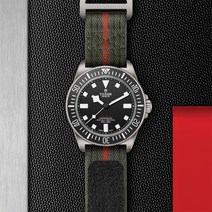 Pelagos FXD Titanium 42mm - Black on Fabric Strap w/ Extra Rubber Strap