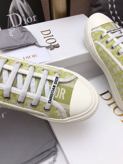CD 26s Walk'n'Dior Sneaker Green Oblique Embroidered Cotton 966642