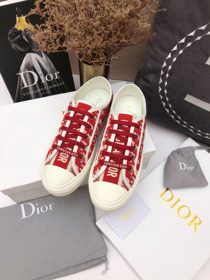 CD 26s Walk'n'Dior Sneaker Red Oblique Embroidered Cotton 966640