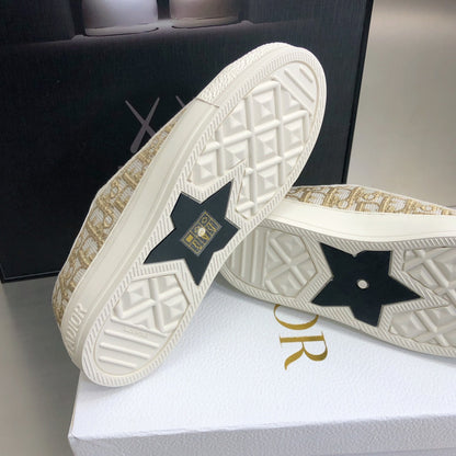 CD 26s Walk'n'Dior Sneaker Beige Oblique Embroidered Cotton 966653