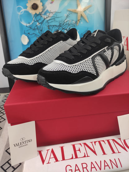 Lace And Mesh Lacerunner Sneaker In Black Mix White 994621