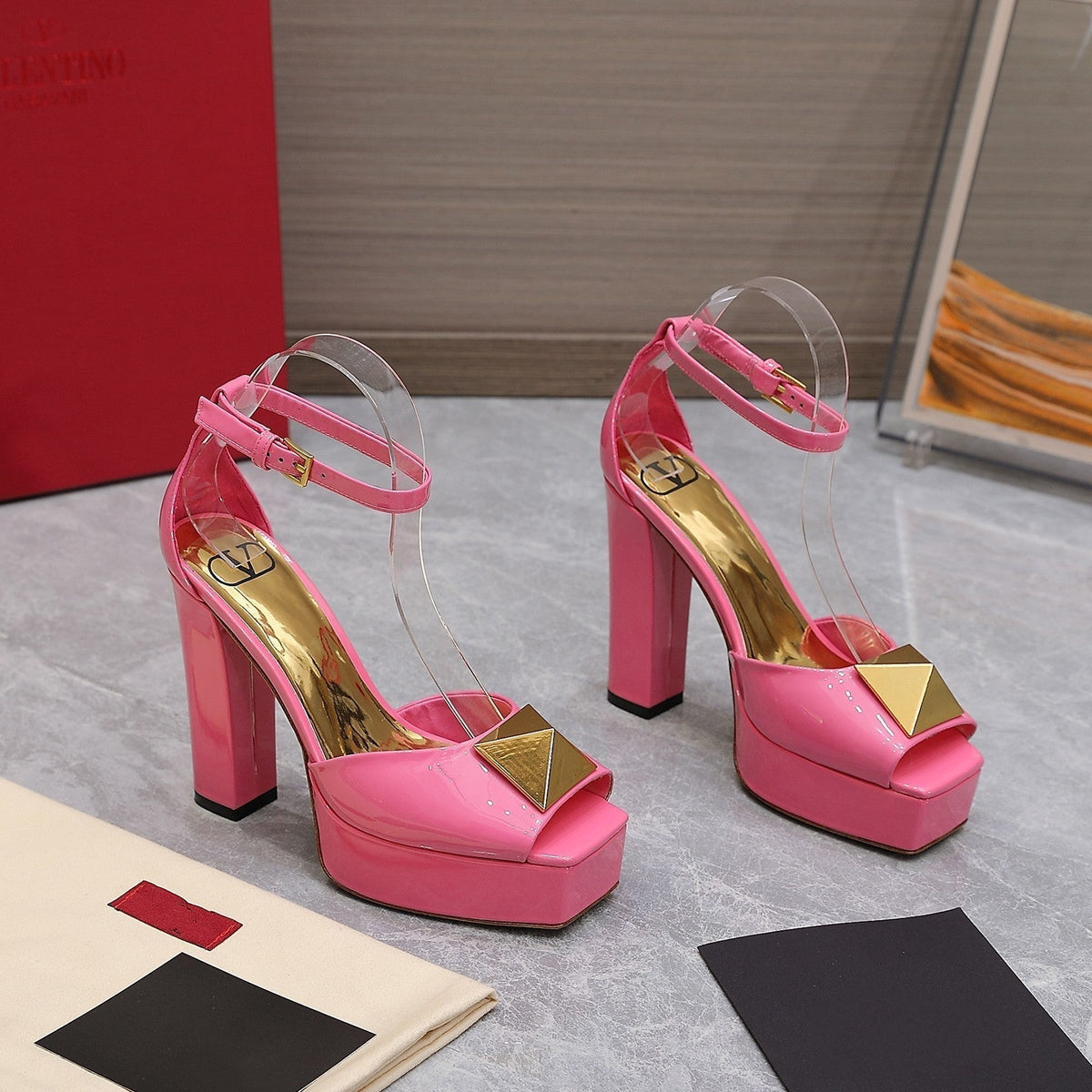 Open Toe Pump With One Stud Gold Patent Pink Leather 130MM