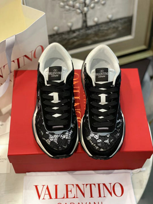 Lace And Mesh Lacerunner Sneaker In Black Mix White 994617