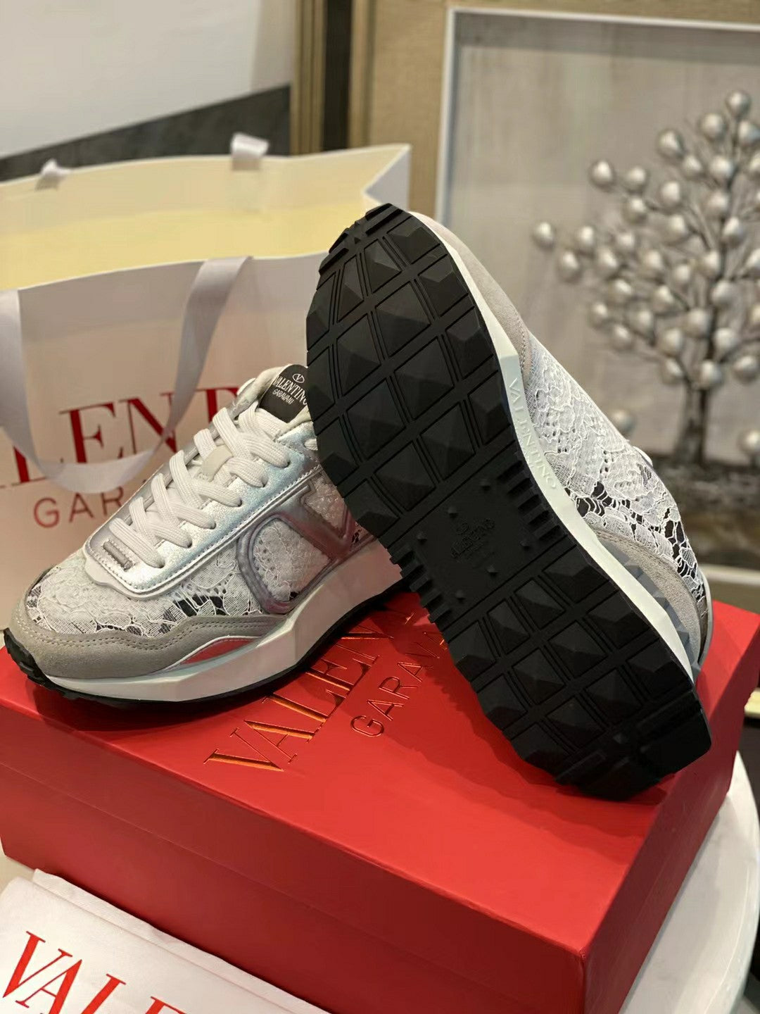 Lace And Mesh Lacerunner Sneaker In White Mix Grey 994620