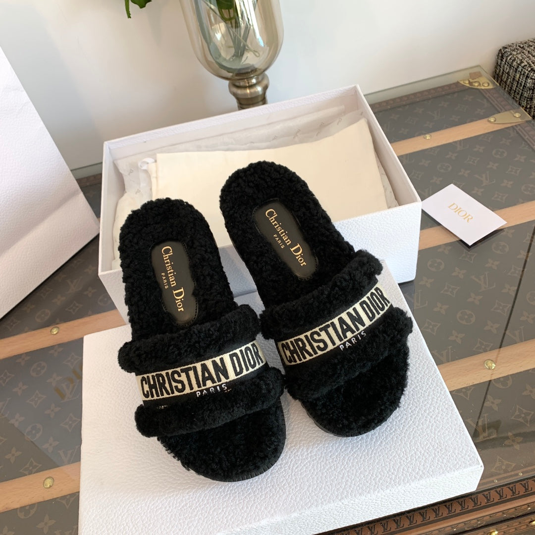 CD Dway Slide Black Fleece Lining And Canvas Fabric