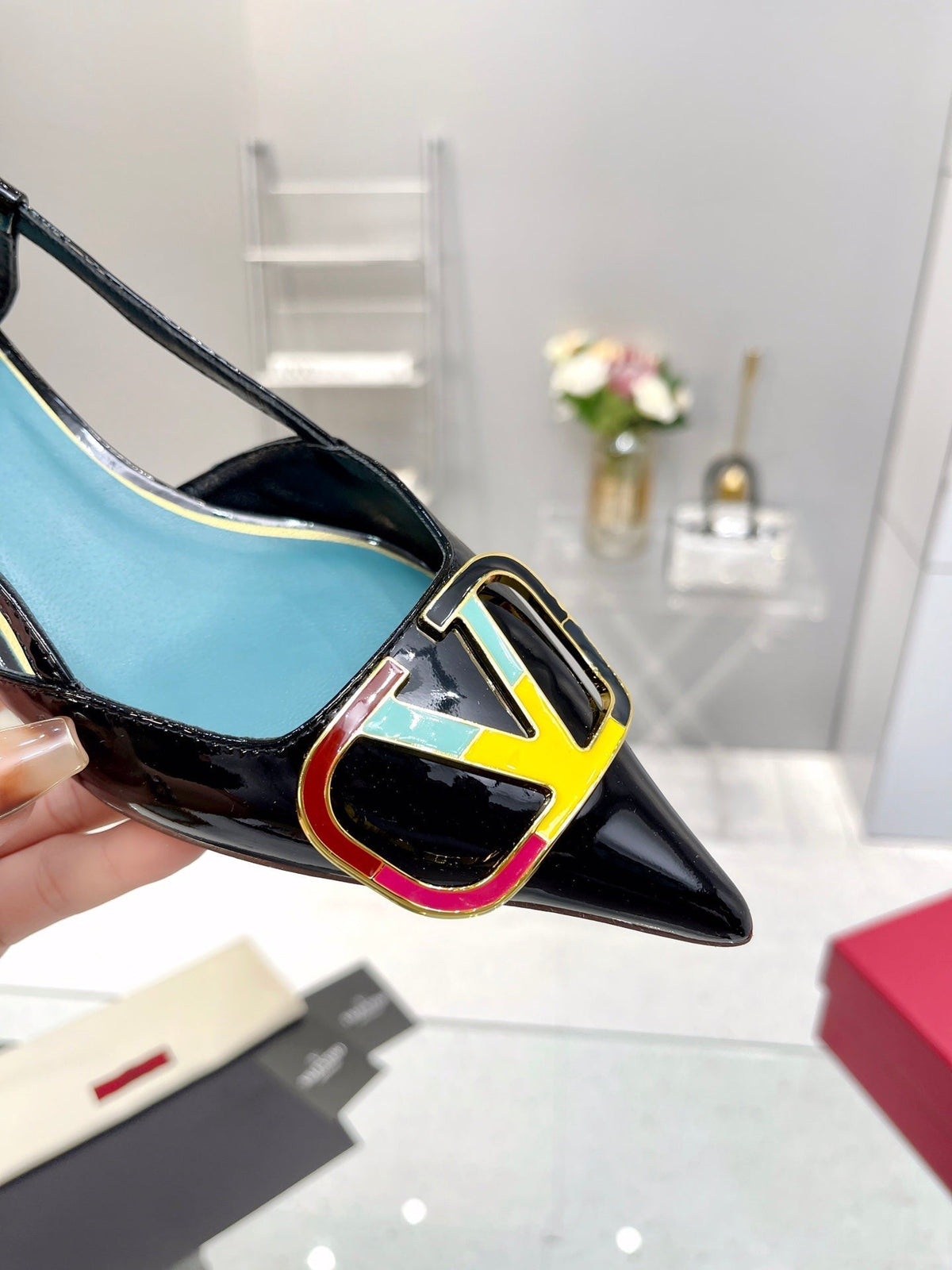 VT Vlogo Signature Black Slingback Patent Leather