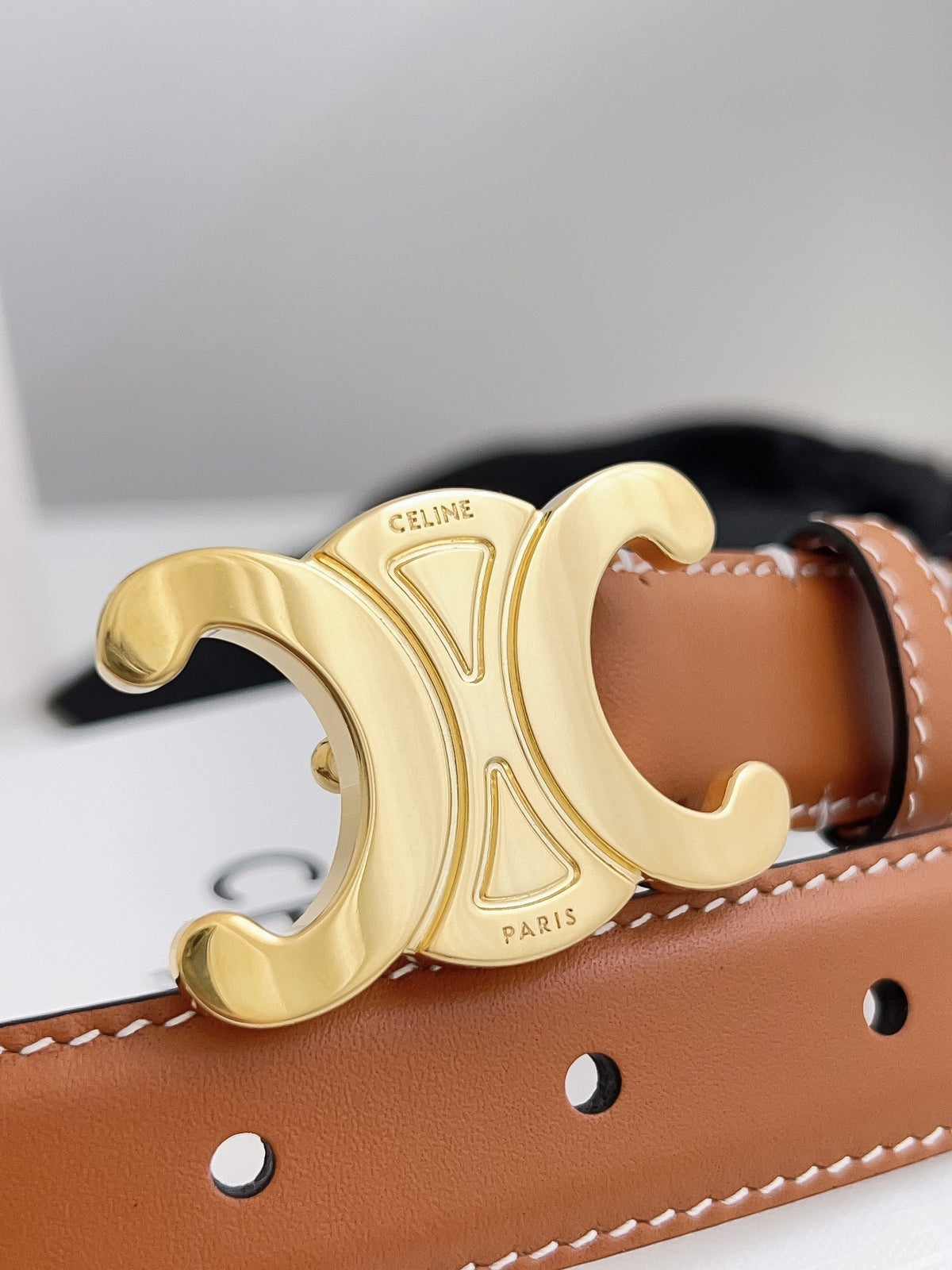 CELINE 26S BELT 25 MM IN BROWN CALFSKIN 672022