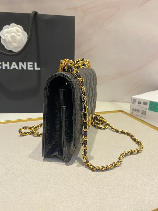 CC 24K Woc 19cm Black Grained Calfskin Gold Hardware