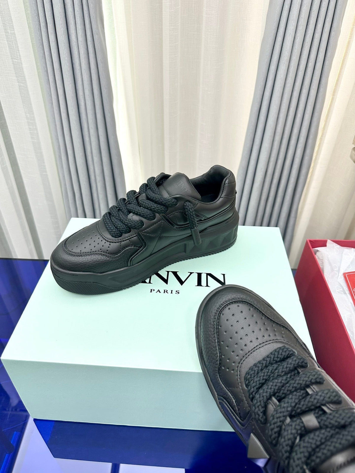 One Stud Garavani Black One Stud XL Sneakers