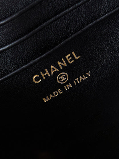 24a vanity 17cm black lambskin gold hardware