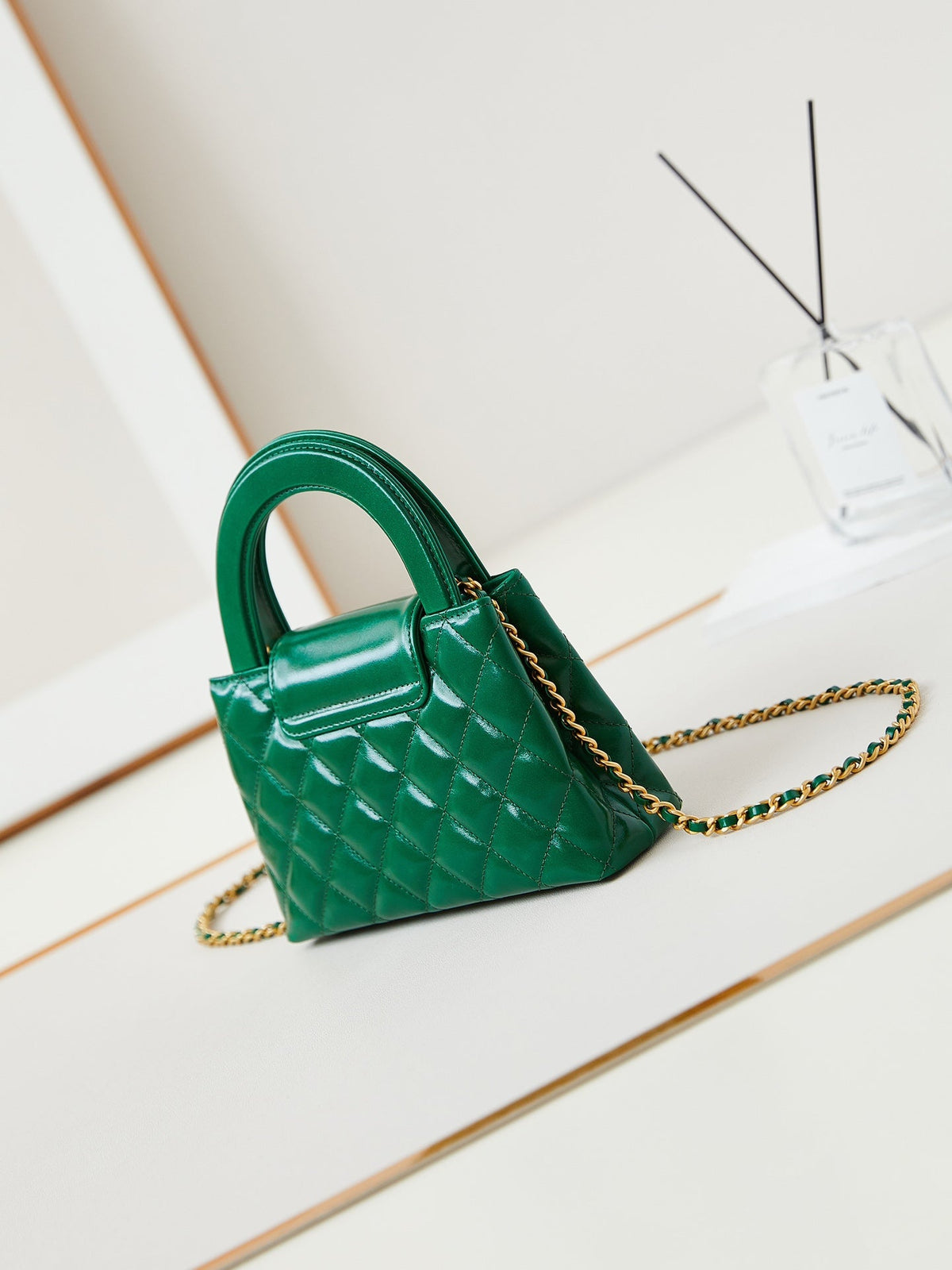 cc 24a nano 19cm kelly shopper bag green lambskin