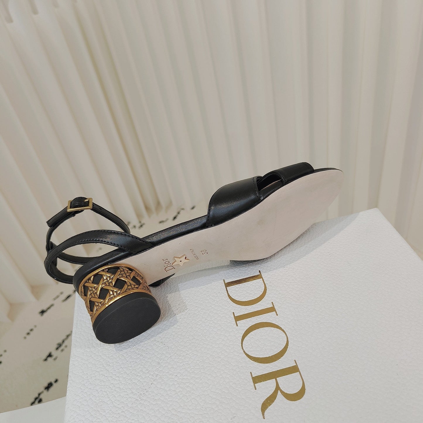CD 26s Criss-Cross Strap Sandals 4cm Black Leather 927497