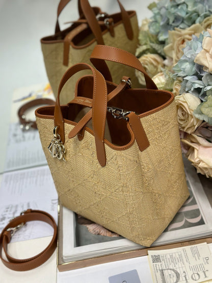 CD Medium Toujours Vertical Tote Bag 23cm Natural Cannage Raffia 288651