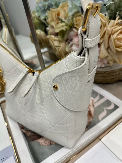 CD Small Dior Voyage Bag 22cm White Macrocannage Calfskin 288621
