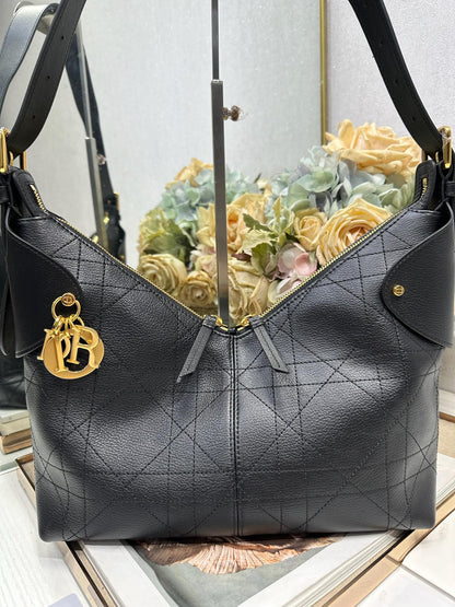 CD Medium Dior Voyage Bag 28cm Black Macrocannage Calfskin 288628