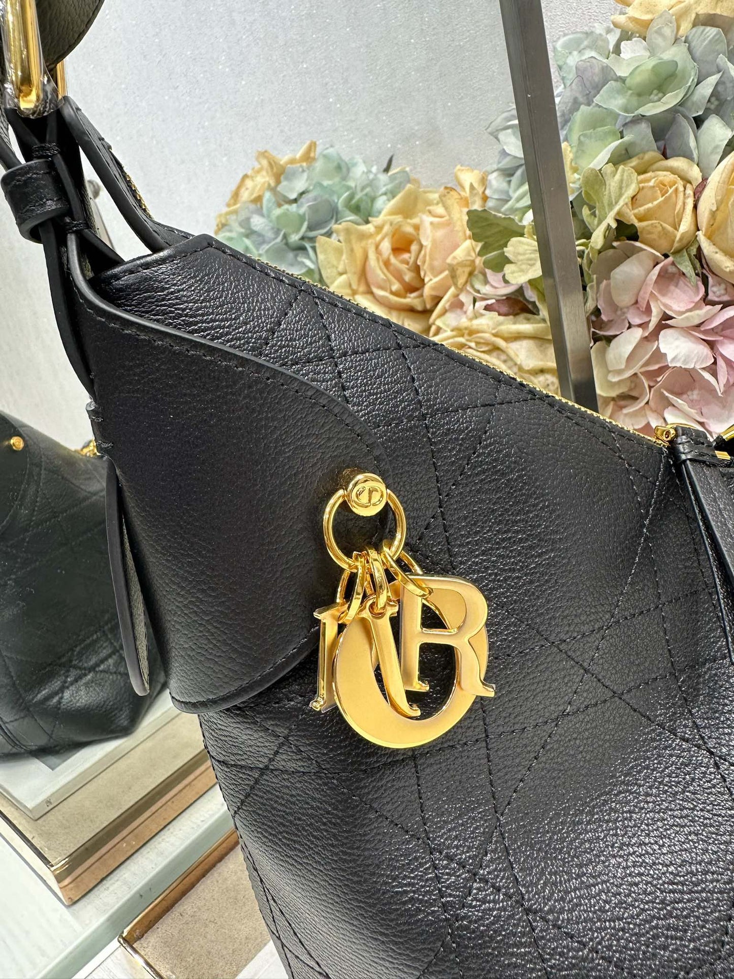 CD Medium Dior Voyage Bag 28cm Black Macrocannage Calfskin 288628