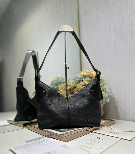CD Medium Dior Voyage Bag 28cm Black Macrocannage Calfskin 288628
