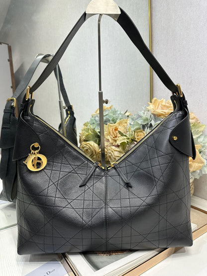 CD Large Dior Voyage Bag 34cm Black Macrocannage Calfskin 288638
