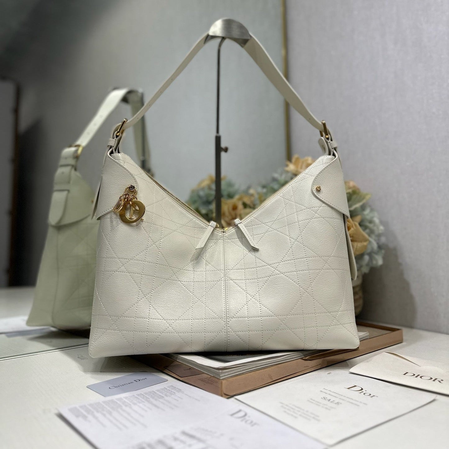 CD Large Dior Voyage Bag 34cm White Macrocannage Calfskin 288641