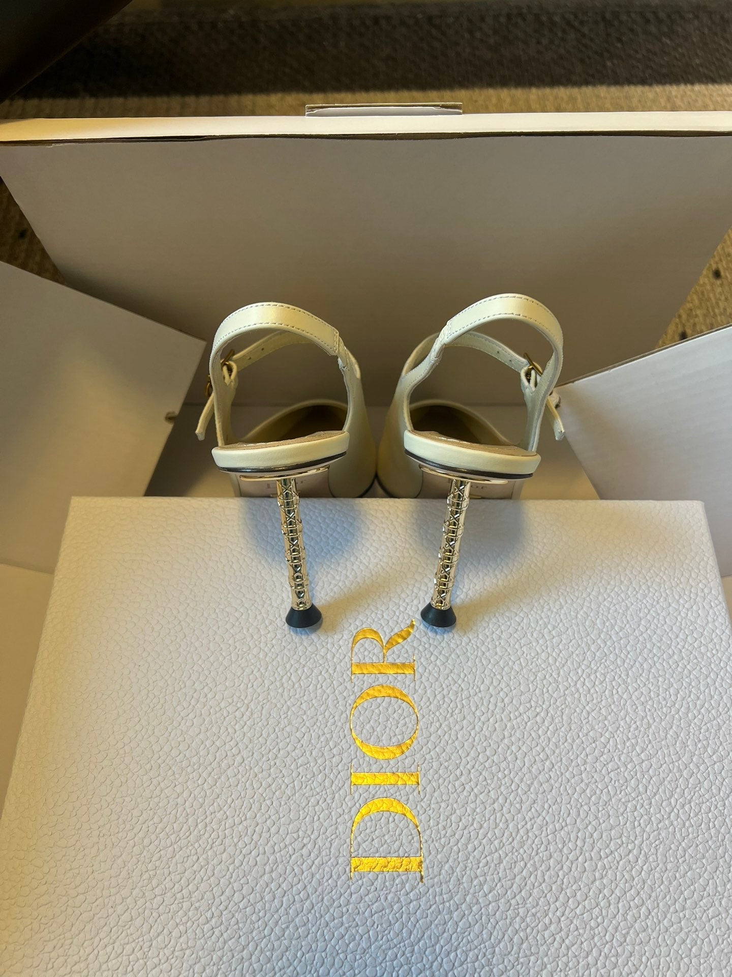 CD Icon Slingback 8cm Light Beige Sheepskin 623094