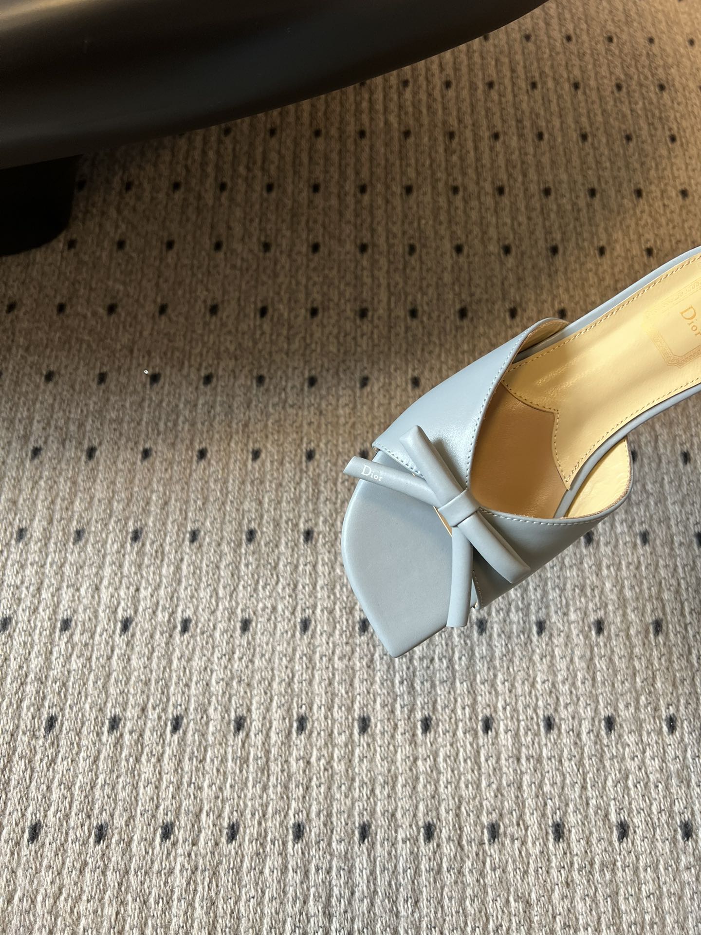 CD 26s Bow Slide Light Blue Satin 820000
