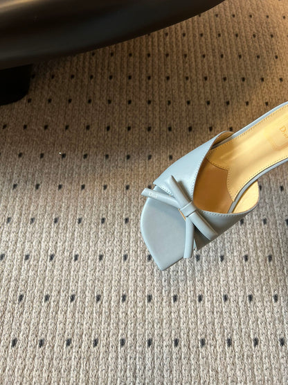 CD 26s Bow Slide Light Blue Satin 820000