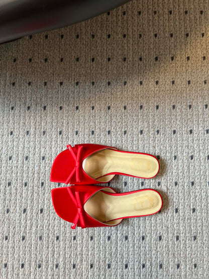 CD 26s Bow Slide Red Satin 820004