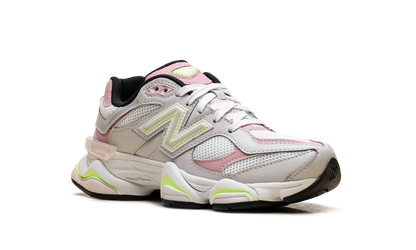 9060 "Grey Matter Pink Taffy" U9060BLE