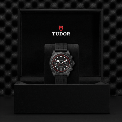 Pelagos FXD Chrono Carbon Composite 43mm - Black on Fabric Strap