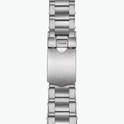 Black Bay GMT 41mm - Opaline on Bracelet