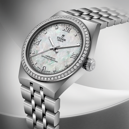 TUDOR Royal 30mm - White, Mother-of-Pearl, Diamond-Set on Bracelet
