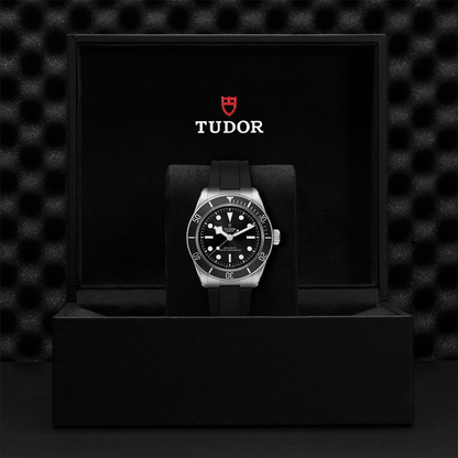 Black Bay 41mm - Black, Black Bezel on Rubber Strap