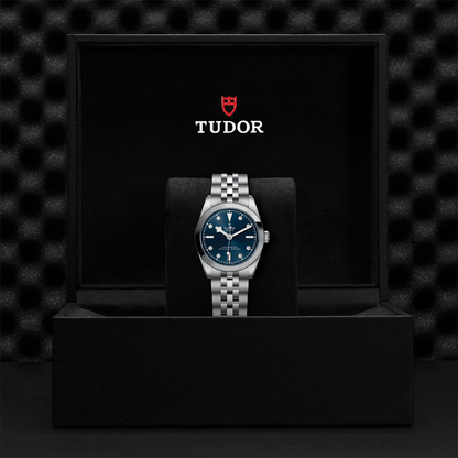 Black Bay One 31mm - Blue, Diamond-Set on Bracelet