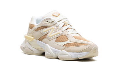 9060 "Brown Ivory White" U9060FW