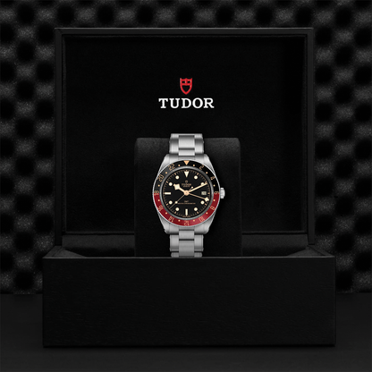 Black Bay 58 GMT 39mm - Black, Burgundy Bezel on 3-Link Bracelet