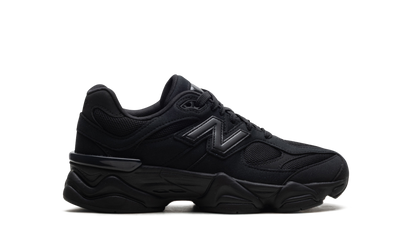 9060 GS "Triple Black" GC9060BB