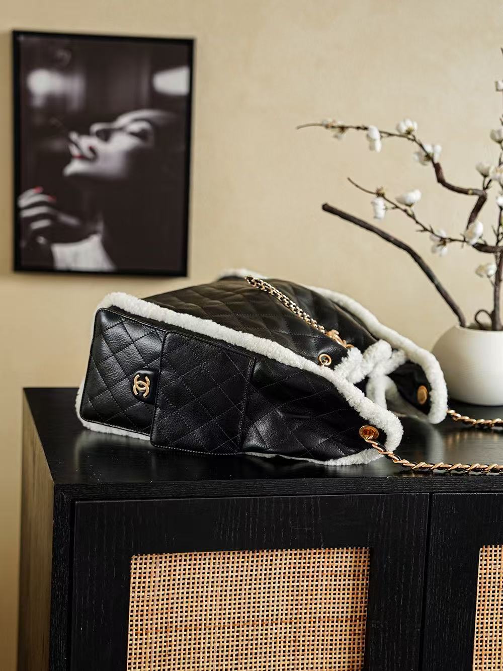 CC 25C Hobo Bag 40cm Black White Lambskin Gold Hardware