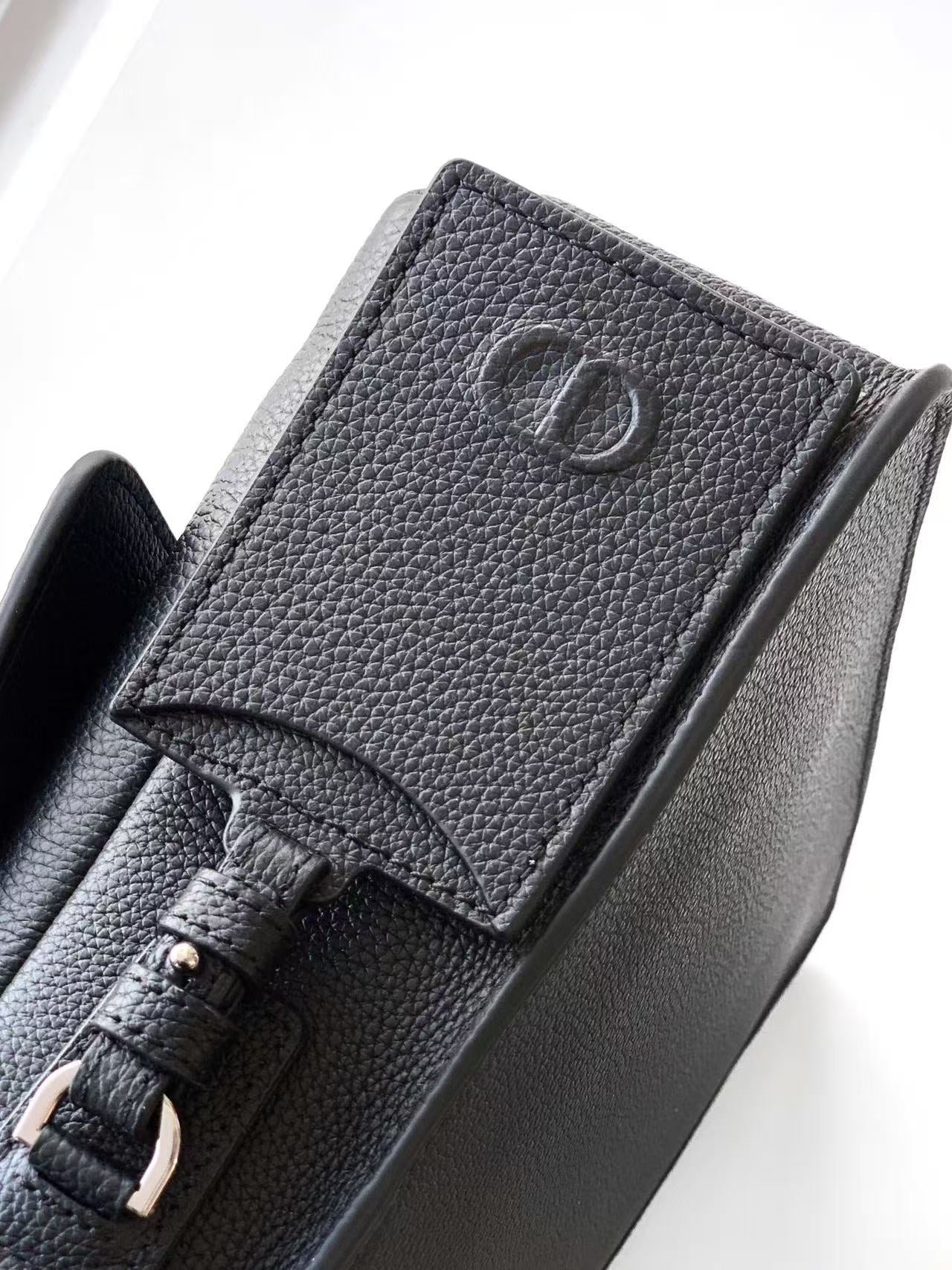 CD  Icon Messenger Bag Black Grain