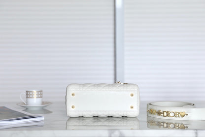 CD Medium Lady 20cm Bag White Calfskin Ghw