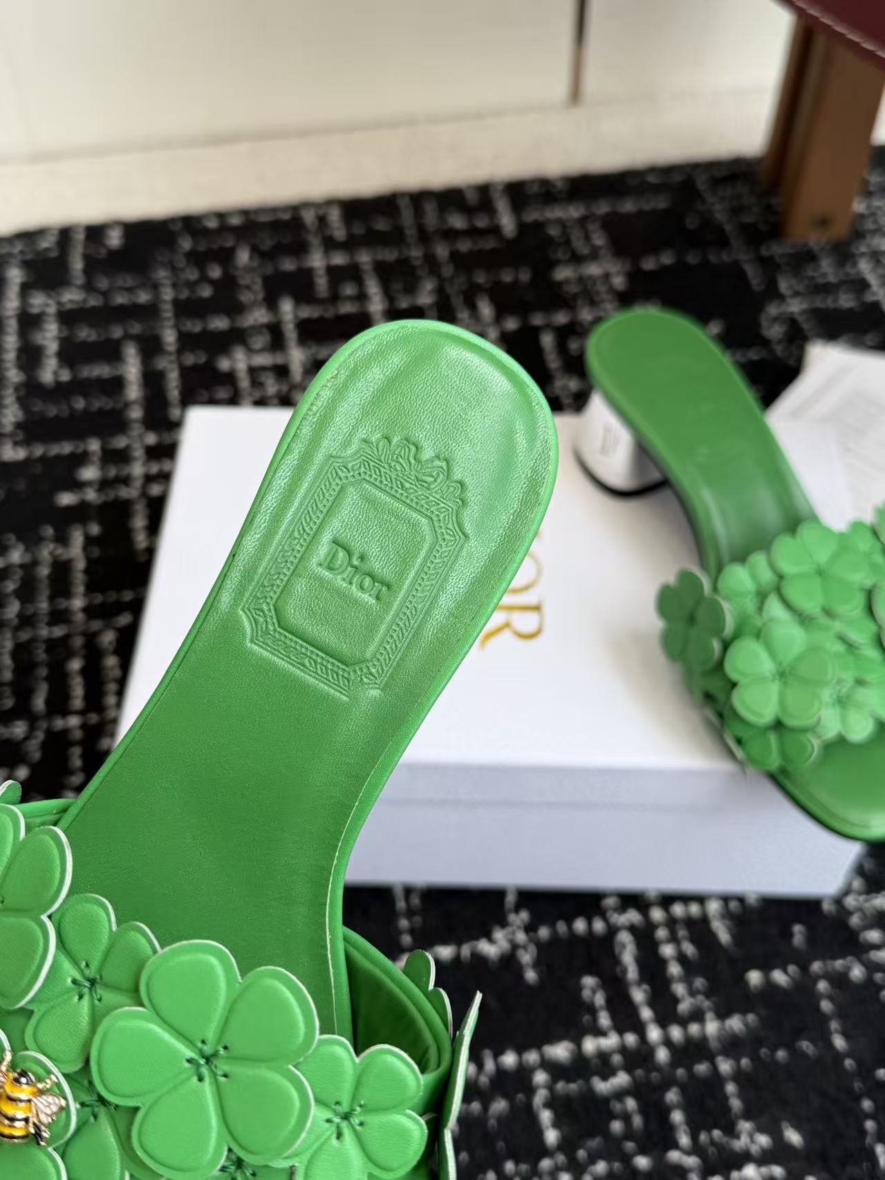 CD Bloom Mules 4.5CM Green Leather Flowers Bee Accent 966855